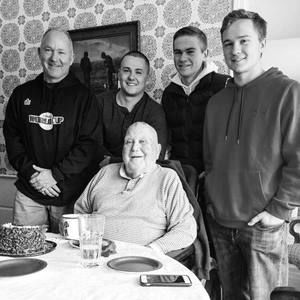 Meet your Posher, Sam